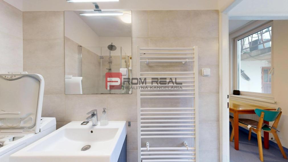 2-izbový byt v rodinnom dome