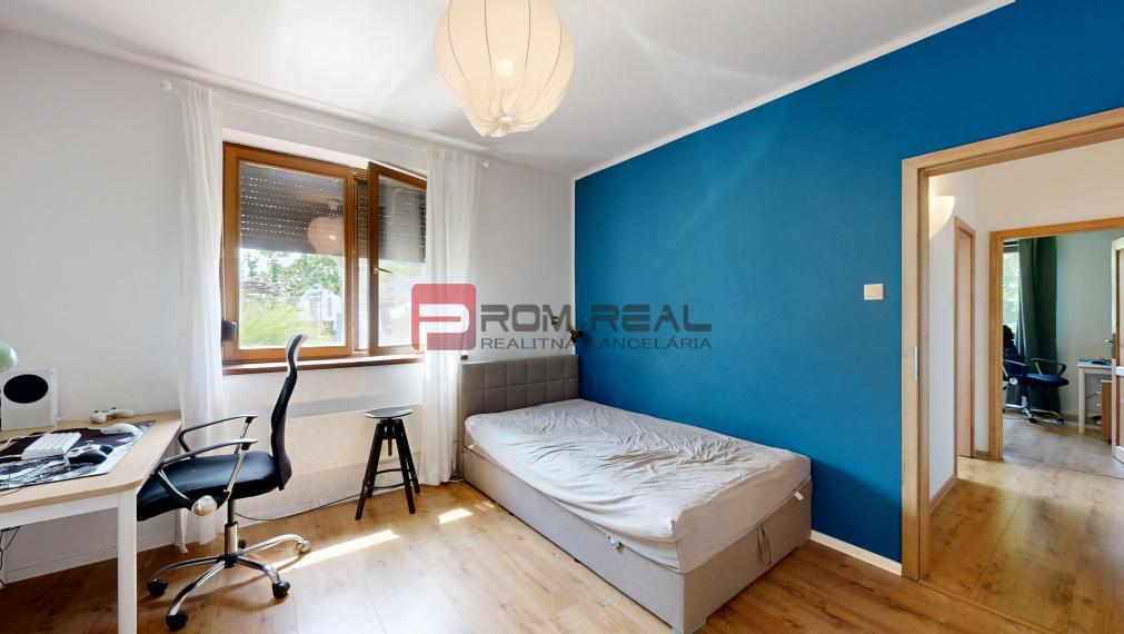 PREDAJ - Pekný 4i rodinný dom v Hrubom Šúre