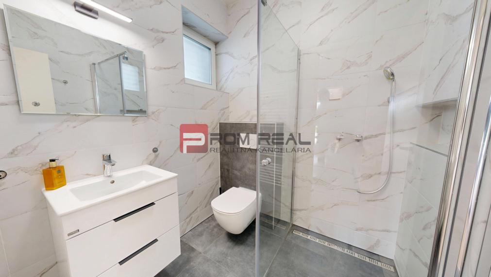 PRENÁJOM 5-izbový nový moderný dom v Bratislave Ruženínová