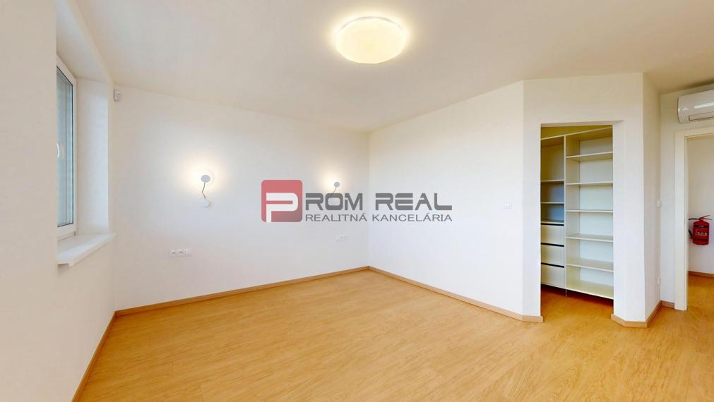 PRENÁJOM 5-izbový nový moderný dom v Bratislave Ruženínová