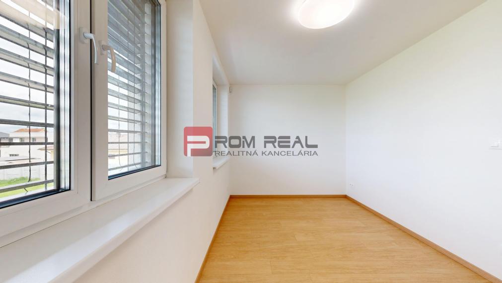 PRENÁJOM 5-izbový nový moderný dom v Bratislave Ruženínová