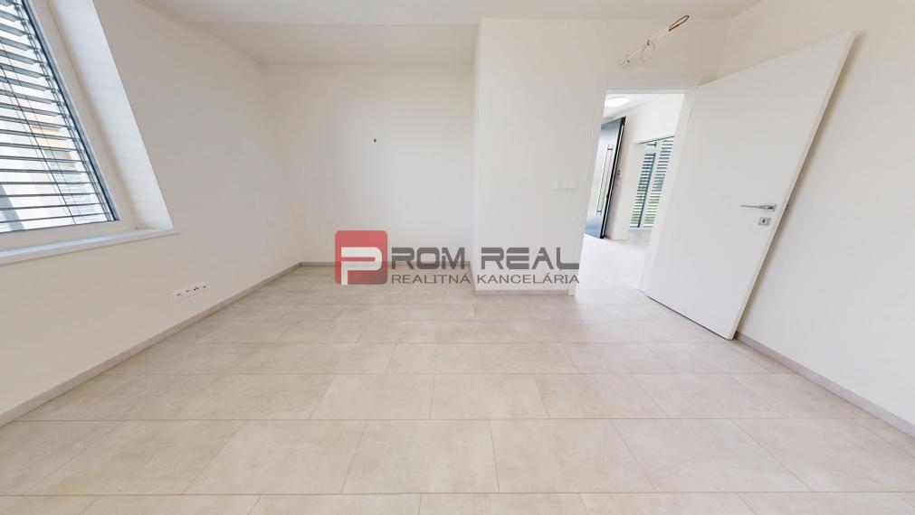 PRENÁJOM moderná novostavba RD 5 izieb Ruženínová BA