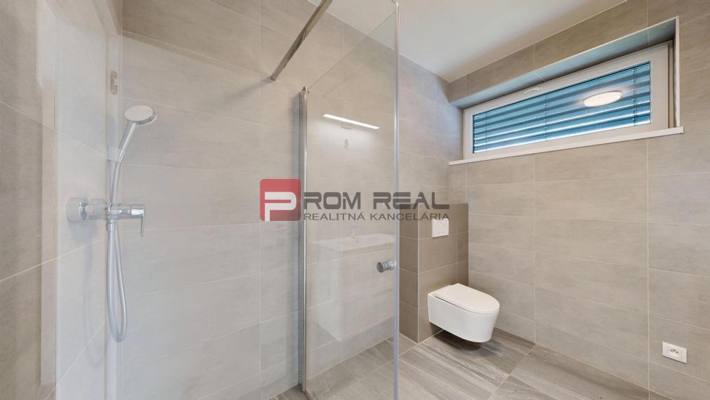 PRENÁJOM moderná novostavba RD 5 izieb Ruženínová BA