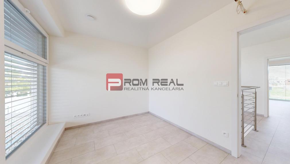 PRENÁJOM moderná novostavba RD 5 izieb Ruženínová BA