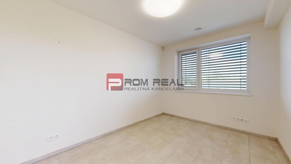 PRENÁJOM moderná novostavba RD 5 izieb Ruženínová BA