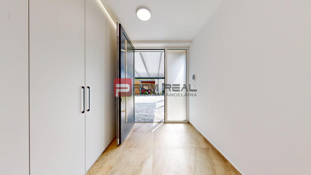 PRENÁJOM 5-izbový úplne nový moderný RD Záhorská Bystrica