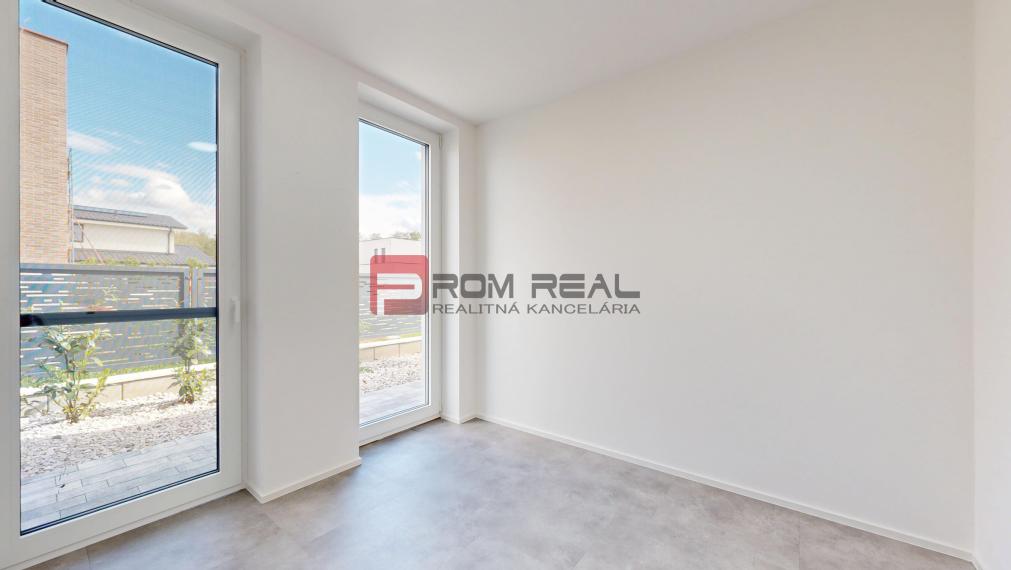 PRENÁJOM 5-izbový úplne nový moderný RD Záhorská Bystrica