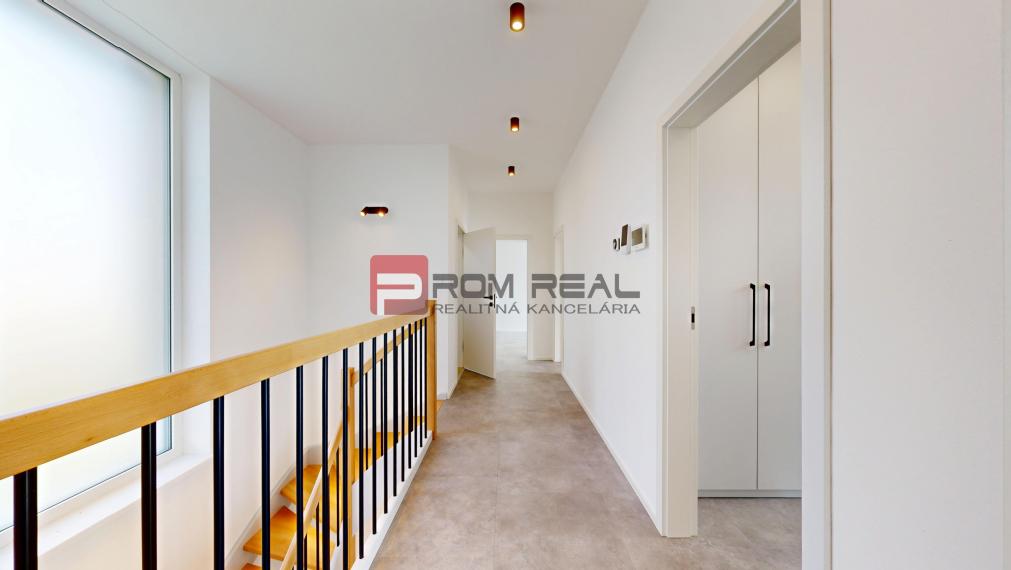 PRENÁJOM 5-izbový úplne nový moderný RD Záhorská Bystrica