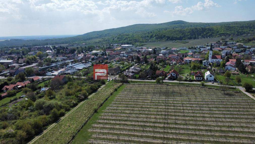 SLNEČNÝ STAVEBNÝ POZEMOK V LIMBACHU - PLATNÉ ÚZEMNÉ ROZHODNUTIE
