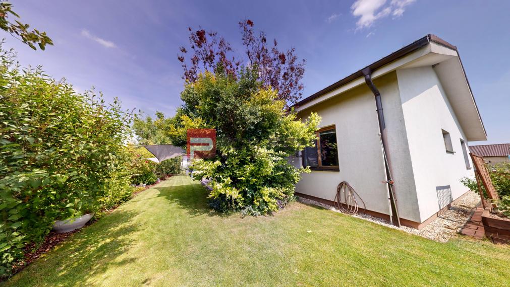 PREDAJ - Pekný 4i rodinný dom v Hrubom Šúre