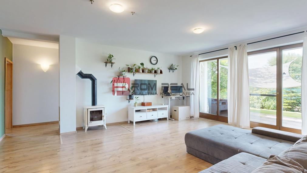 PREDAJ - Pekný 4i rodinný dom v Hrubom Šúre