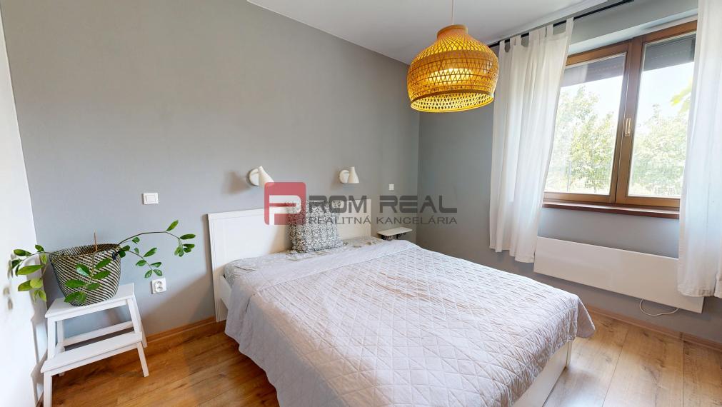 PREDAJ - Pekný 4i rodinný dom v Hrubom Šúre