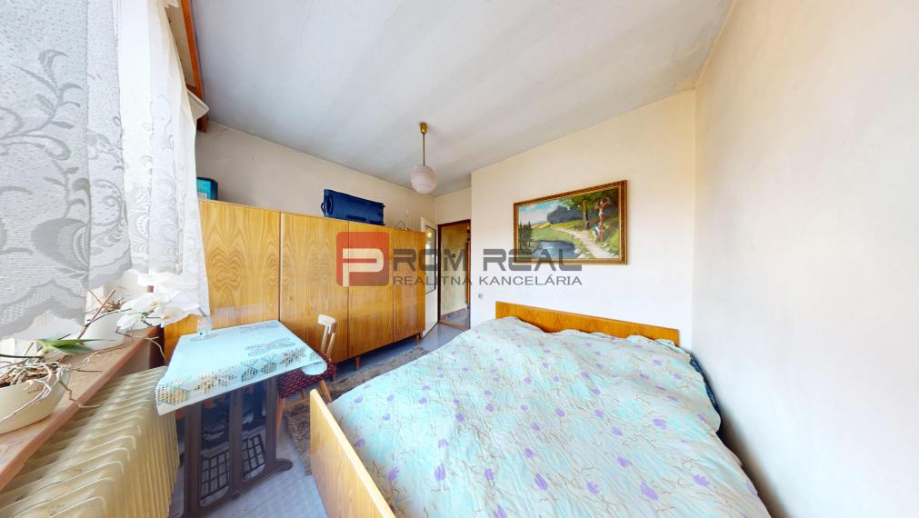 Na predaj rodinný dom v pôvodnom stave - Prievidza