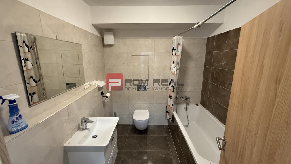 PRENÁJOM 2,5 izbový byt + parking Galvaniho BA Ružinov