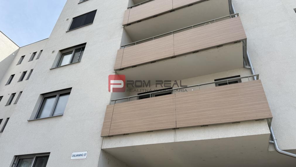 PRENÁJOM 2,5 izbový byt + parking Galvaniho BA Ružinov