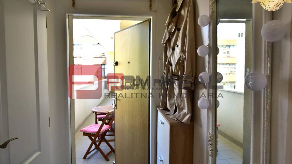 PRENÁJOM zariadený 1,5 izbový útulný byt v centre