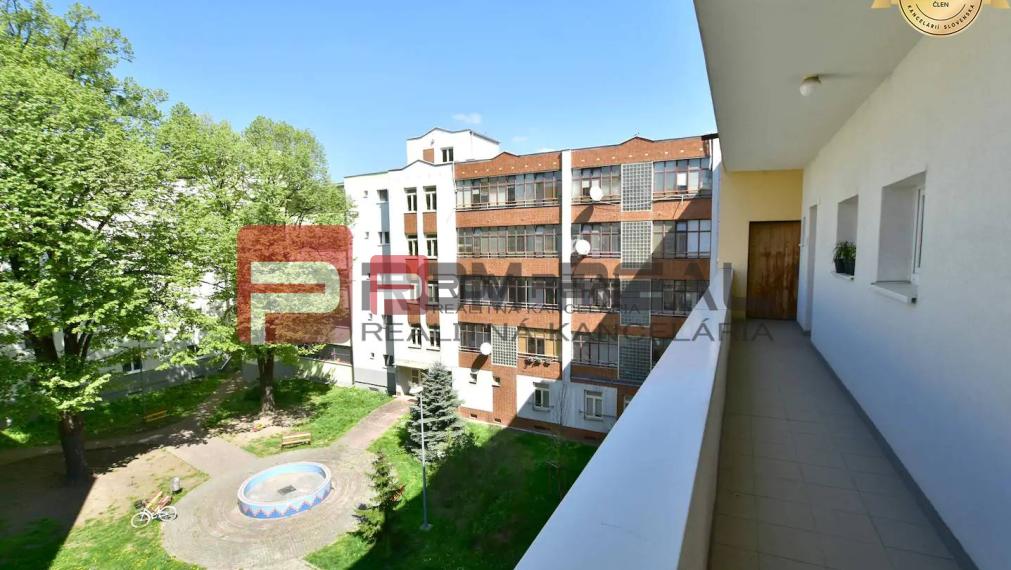 PRENÁJOM zariadený 1,5 izbový útulný byt v centre