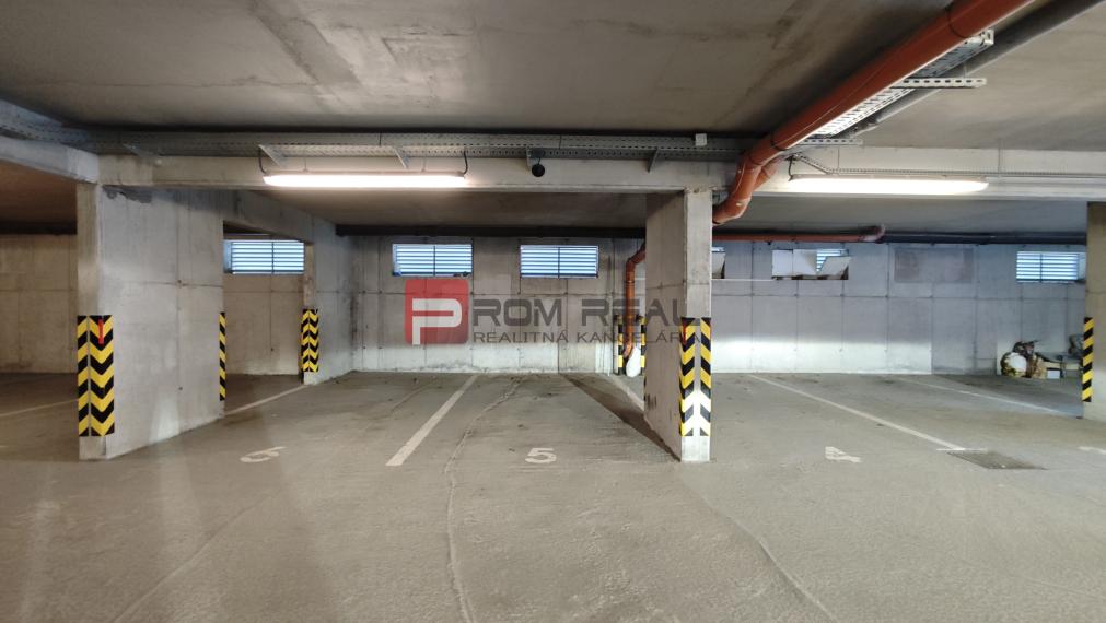 EXKLUZÍVNE: 3-izbový byt s 20 m2 terasou a 2x parkovaním