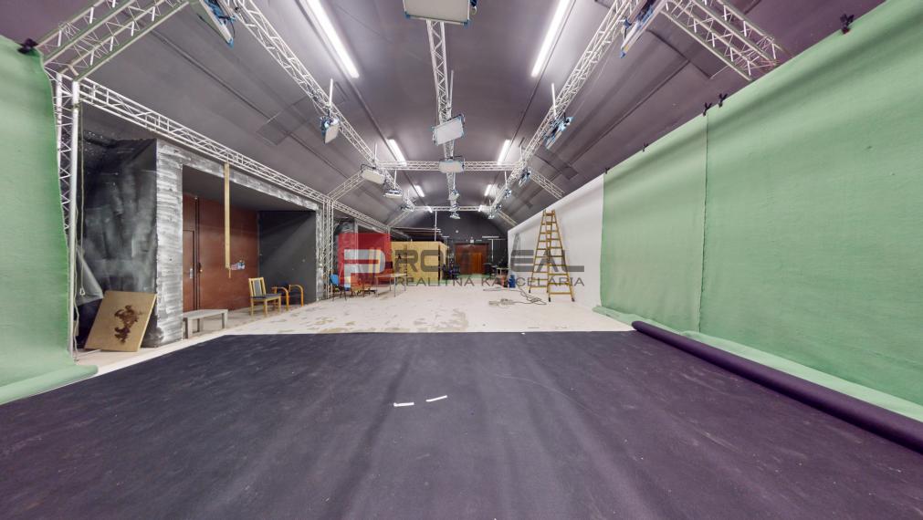 Predaj-Kancelárske a skladové priestory – Bratislava, Nové Mesto