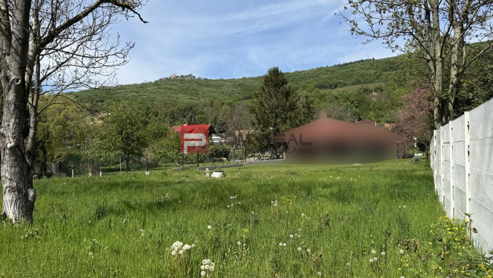 PREDAJ nádherný pozemok Borinka všetky siete + super výhľad