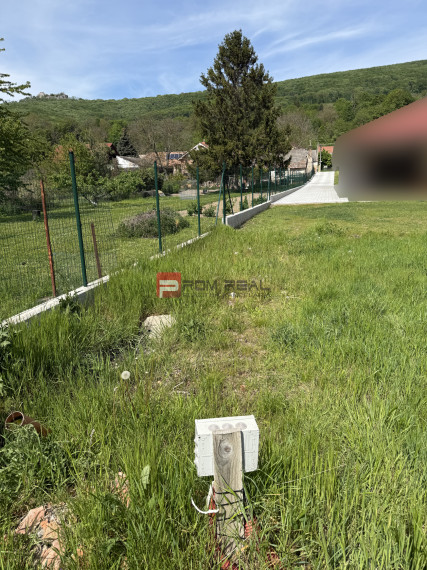 PREDAJ nádherný pozemok Borinka všetky siete + super výhľad