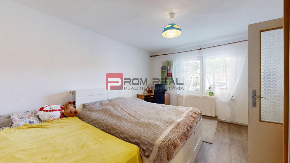 PRENAJOM 2 izbovy byt pri Amfiku