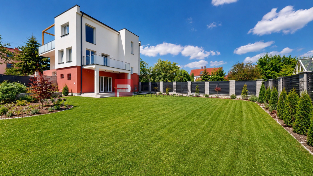 PREDAJ rodinný dom pri centre MODRA Vŕšky