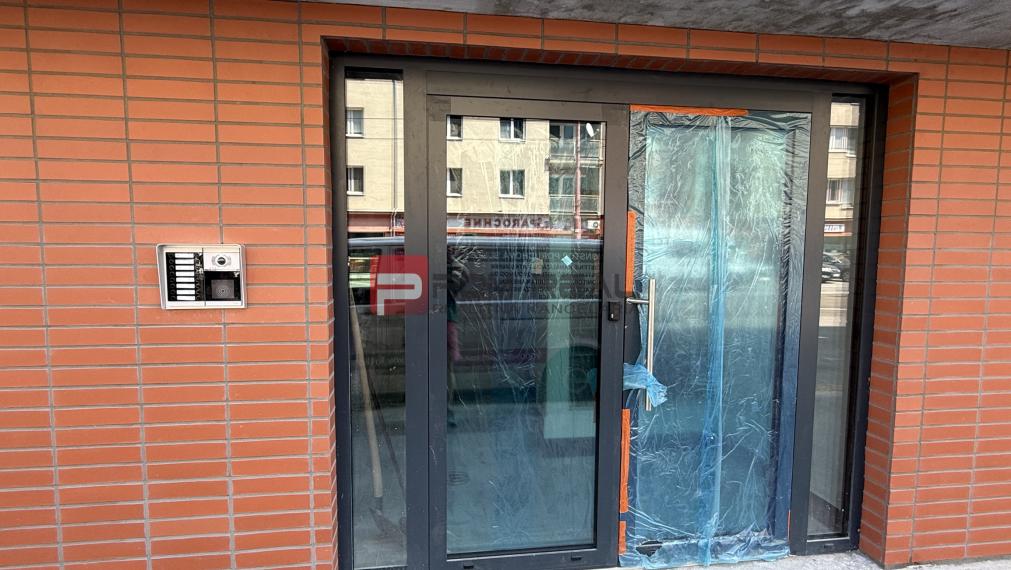 PREDAJ 4-izbový byt s 2 balkónmi Staré Mesto - Krížna 95m2