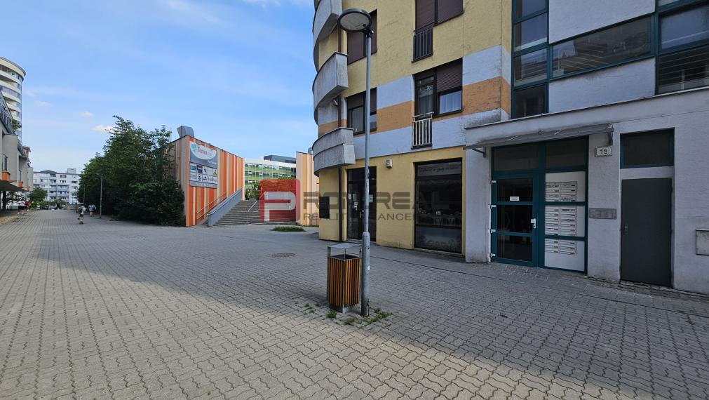 Na predaj 1 izb. byt so zasklenou loggiou a nízkymi nákladmi