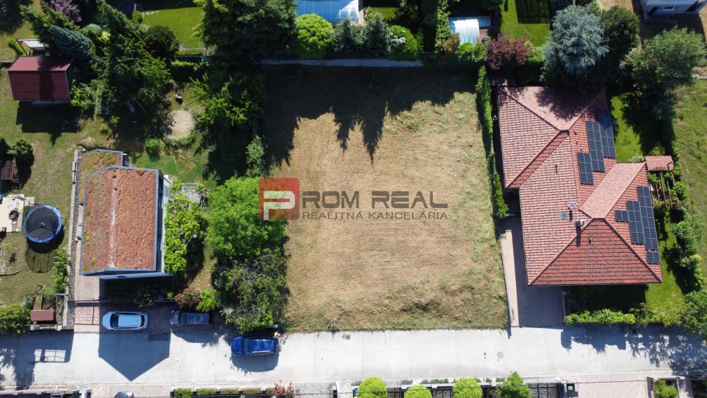 PREDAJ Najkrajší pozemok v Stupave Révová ulica 738 m2
