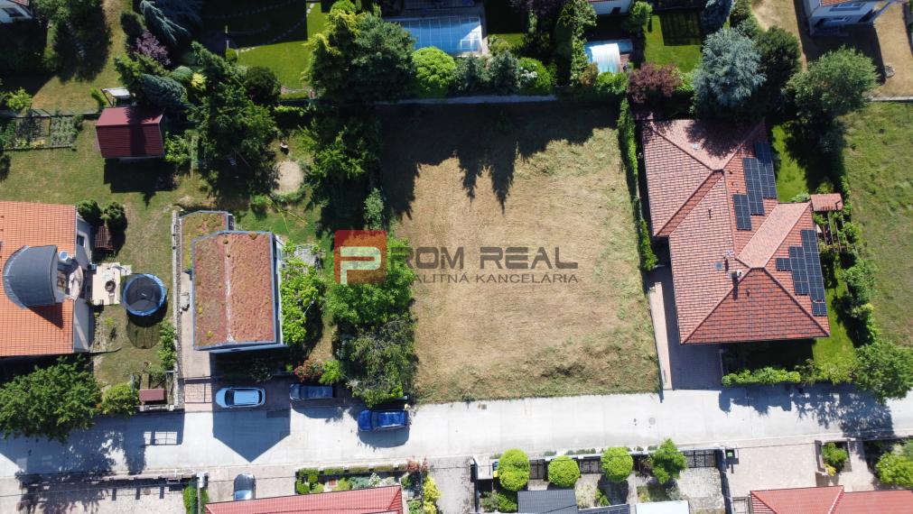 PREDAJ Najkrajší pozemok v Stupave Révová ulica 738 m2