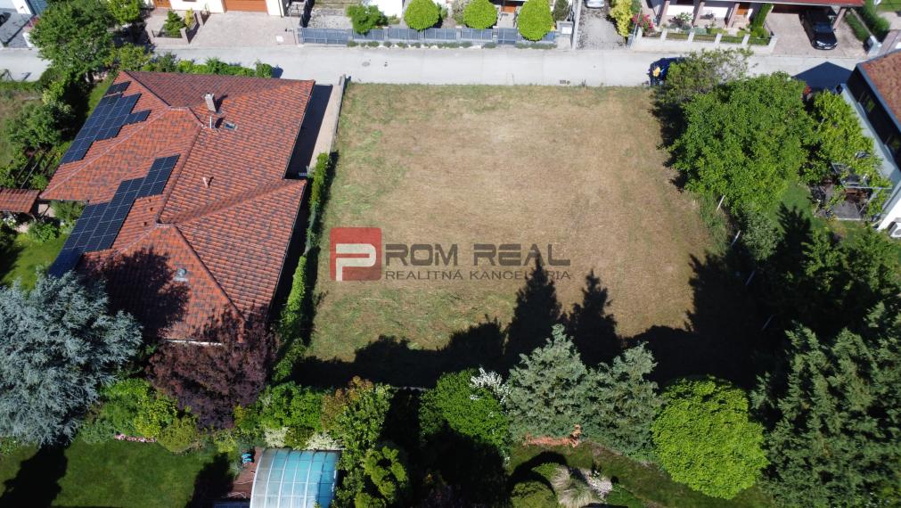 PREDAJ Najkrajší pozemok v Stupave Révová ulica 738 m2