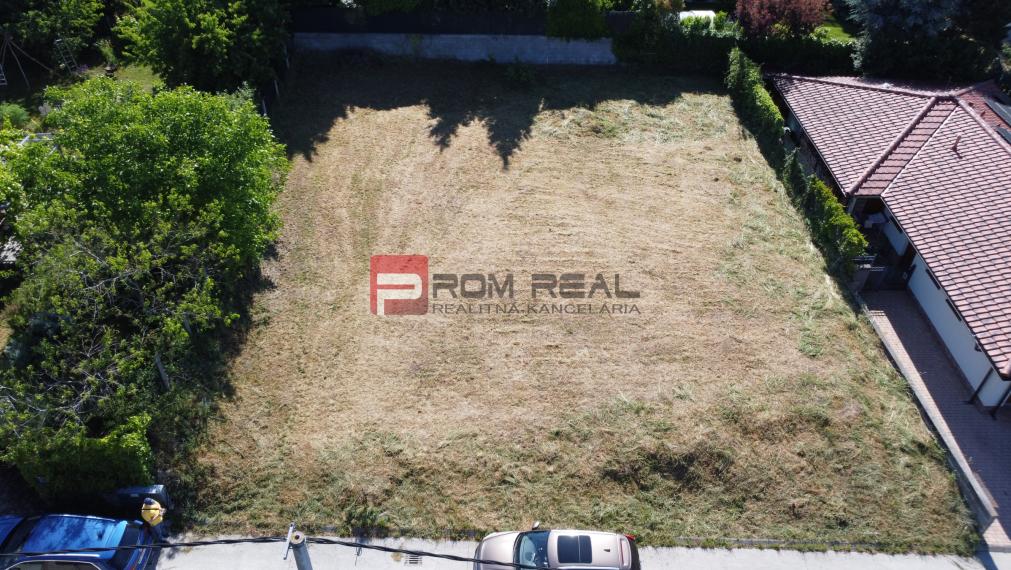 PREDAJ Najkrajší pozemok v Stupave Révová ulica 738 m2