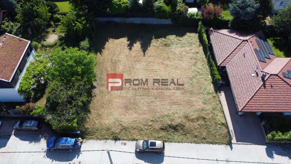 PREDAJ Najkrajší pozemok v Stupave Révová ulica 738 m2
