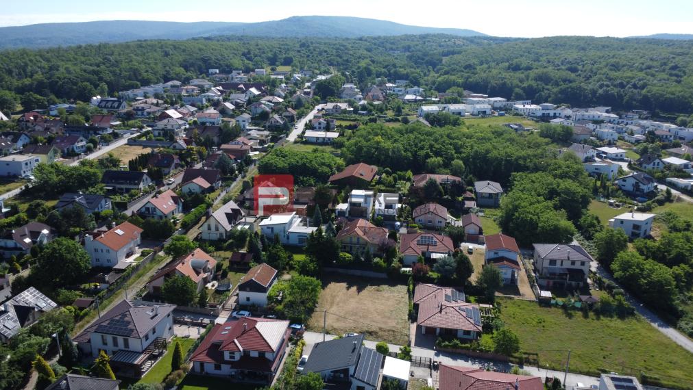 PREDAJ Najkrajší pozemok v Stupave Révová ulica 738 m2