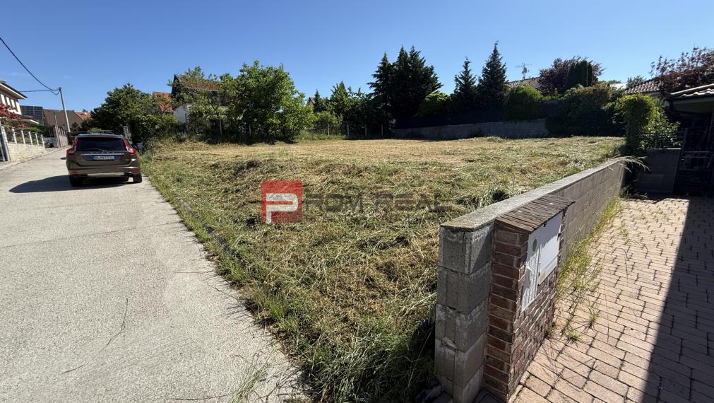 PREDAJ Najkrajší pozemok v Stupave Révová ulica 738 m2