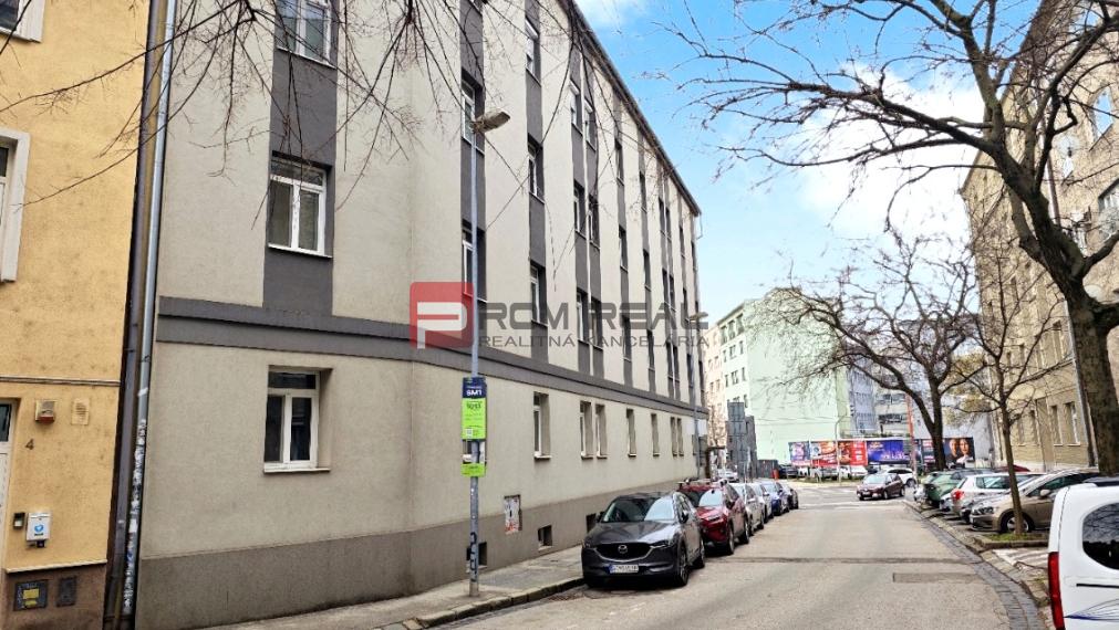 Investičná garsónka v srdci Starého Mesta., Bratislava