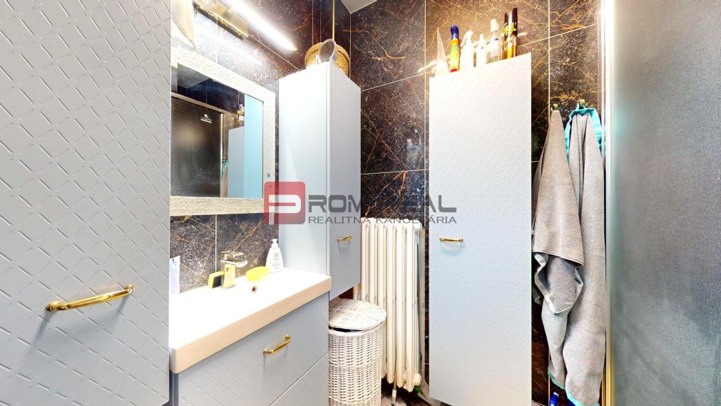 3-izbový byt po kompletnej rekonštrukcii, centrum Piešťany