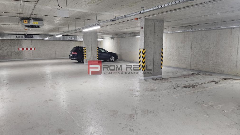 Na prenájom 2 izb. byt s parkovaním a veľkou terasou Guthaus