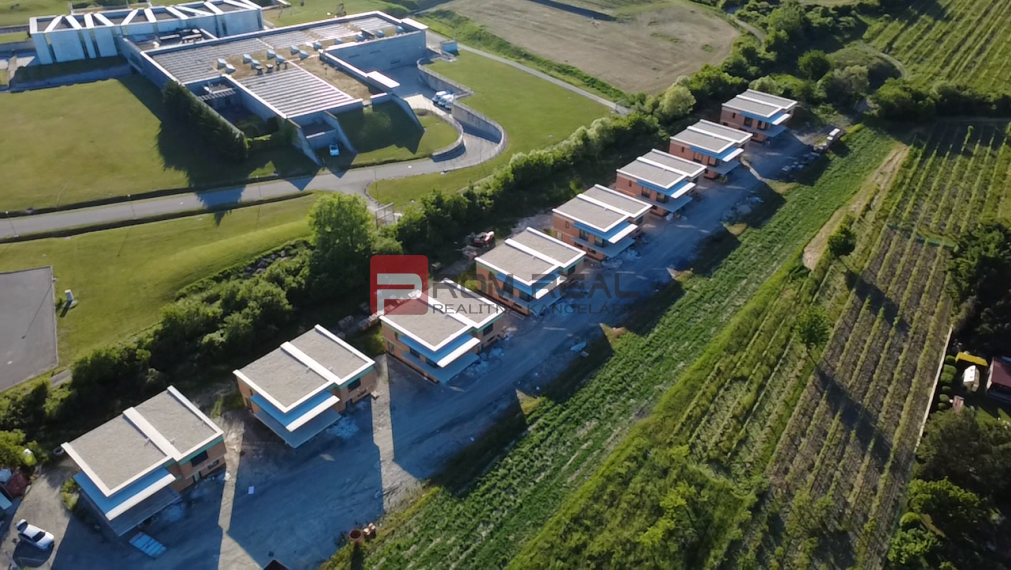 Predaj: 3-i byt s terasou v projekte PRI KAPLNKE – Dubová