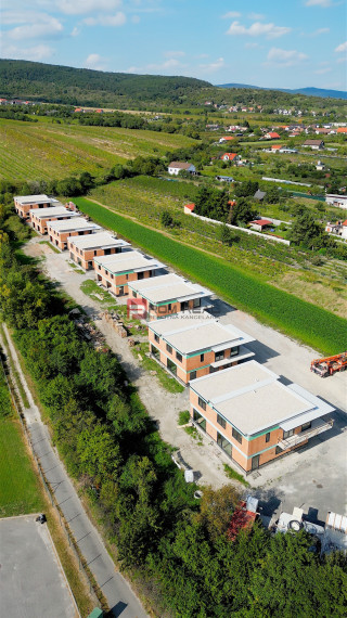 3-izbový byt (71 m²) s 2 park. miestami – Projekt PRI KAPLNKE, Dubová