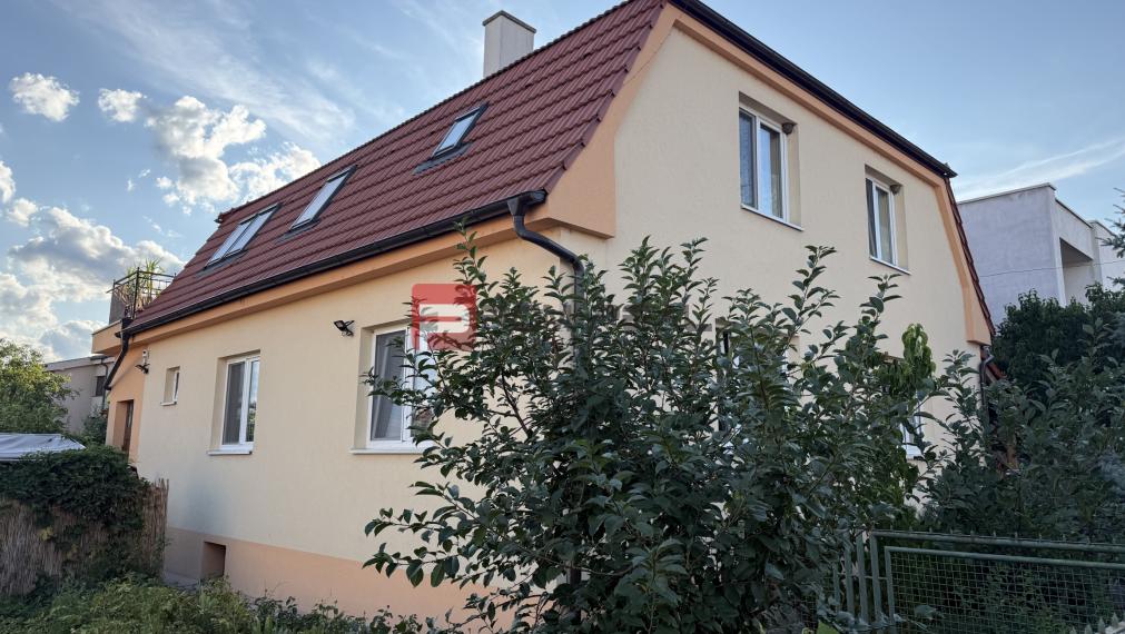 PRENÁJOM Veľkometrážny 3+1KK byt 120 m2 Svätý Jur