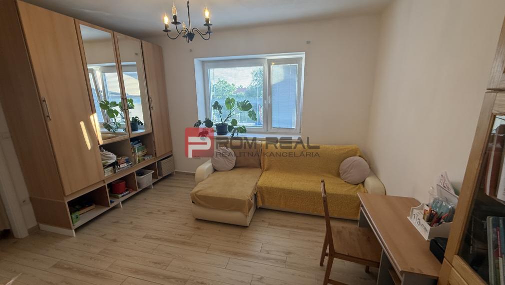 PRENÁJOM Veľkometrážny 3+1KK byt 120 m2 Svätý Jur