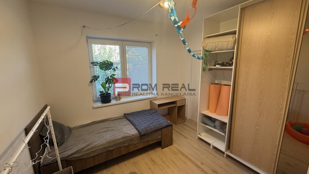 PRENÁJOM Veľkometrážny 3+1KK byt 120 m2 Svätý Jur