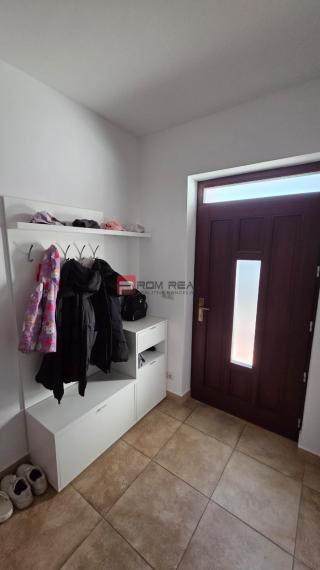 PRENÁJOM 5-izbový  RD 140 m2 Záhorská Bystrica