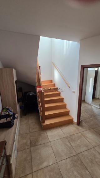 PRENÁJOM 5-izbový  RD 140 m2 Záhorská Bystrica