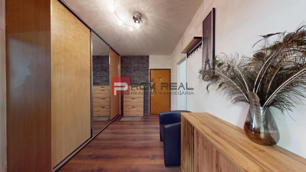 Veľkorysý 3-i byt po kompletnej rek.| 79 m² | Jedľová, Bratislava – Vrakuňa