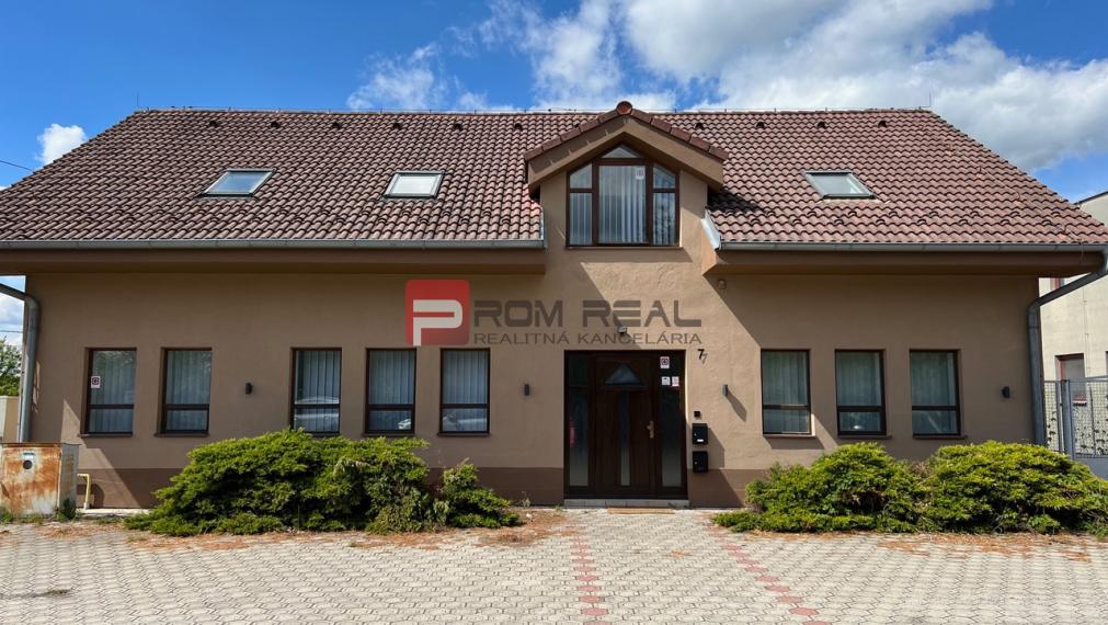 Na prenájom výrobný objekt s dobrým napojením do Bratislavy
