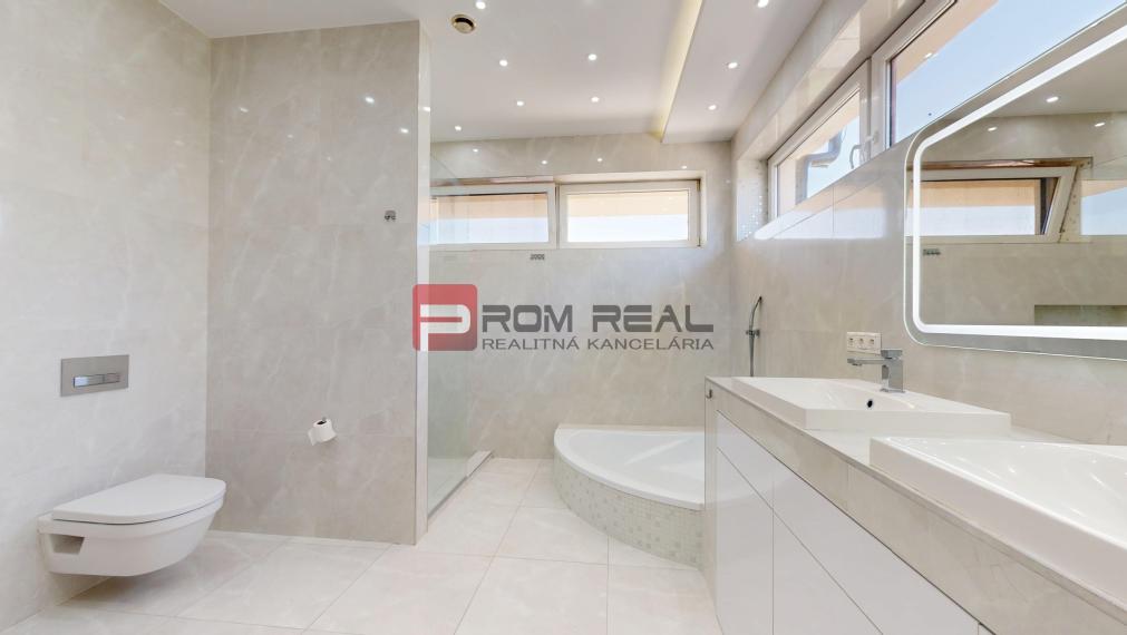 6i DVOJGENERAČNÝ DOM PO REKONŠTRUKCII S VEĽKÝM POZEMKOM A SMARTHOME – ŇÁRAD