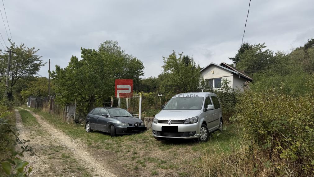 Útulný 3-izbový dom v tichom prostredí v Rači (Zvončeková ul.)